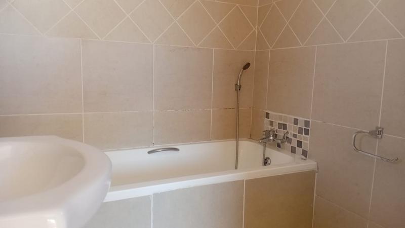 To Let 2 Bedroom Property for Rent in Manaba Beach KwaZulu-Natal