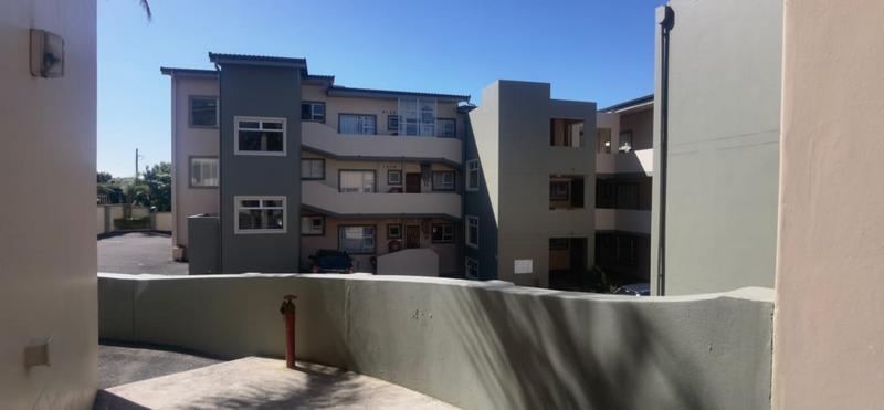 To Let 2 Bedroom Property for Rent in Manaba Beach KwaZulu-Natal