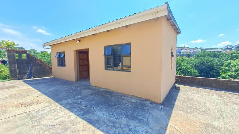 5 Bedroom Property for Sale in Umlazi KwaZulu-Natal