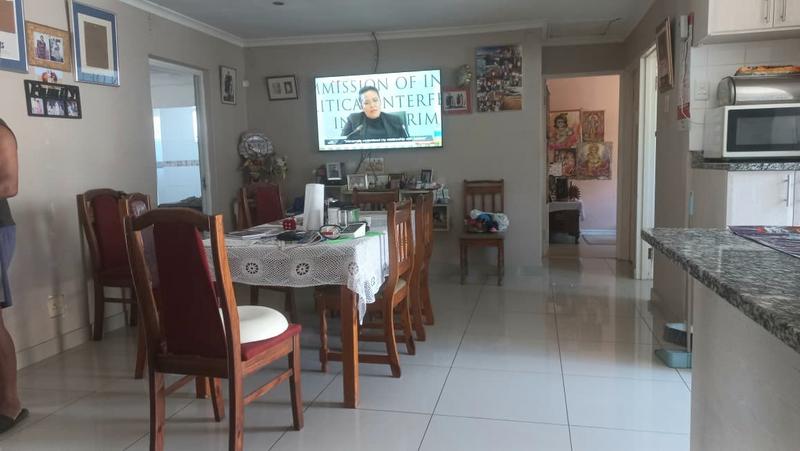 4 Bedroom Property for Sale in Bonela KwaZulu-Natal