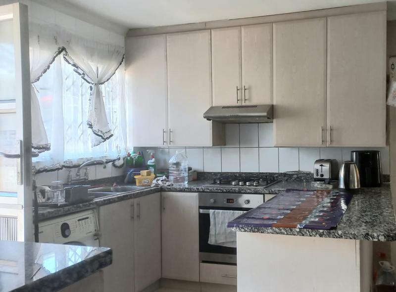 4 Bedroom Property for Sale in Bonela KwaZulu-Natal