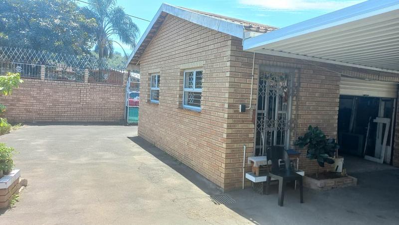 4 Bedroom Property for Sale in Bonela KwaZulu-Natal
