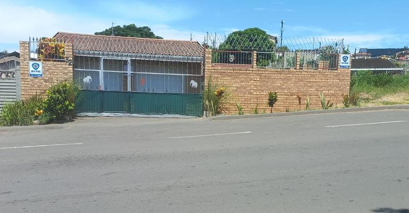 4 Bedroom Property for Sale in Bonela KwaZulu-Natal