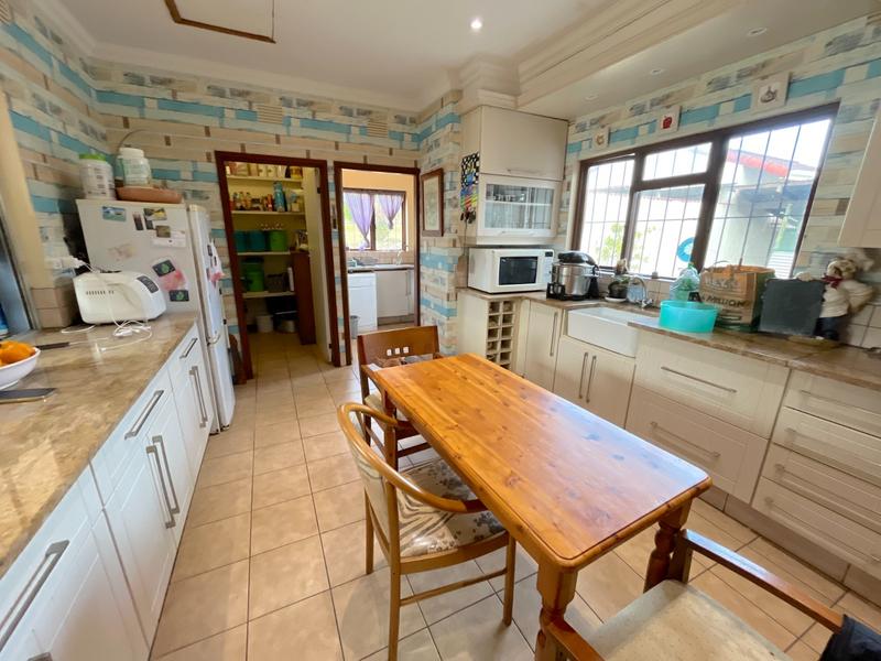 4 Bedroom Property for Sale in Port Edward KwaZulu-Natal