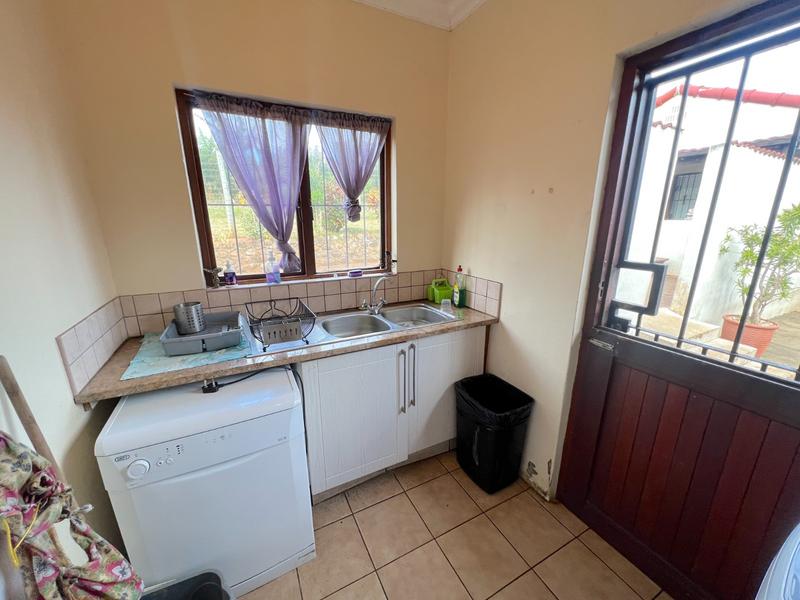 4 Bedroom Property for Sale in Port Edward KwaZulu-Natal