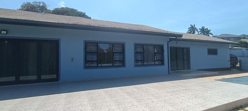 4 Bedroom Property for Sale in Uvongo KwaZulu-Natal