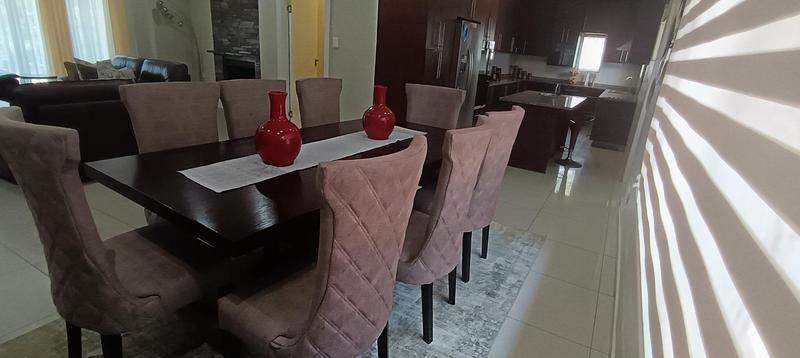 4 Bedroom Property for Sale in Uvongo KwaZulu-Natal