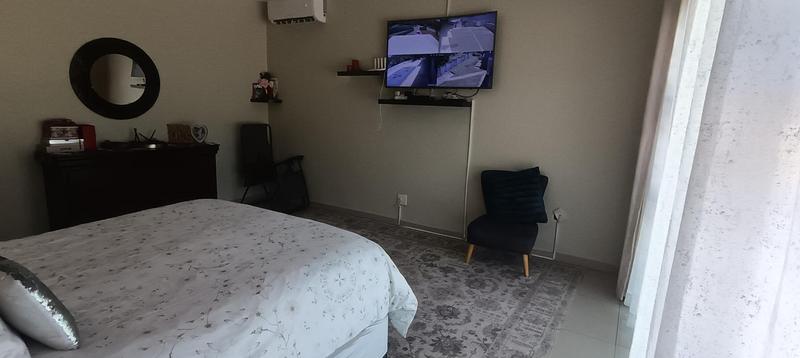 4 Bedroom Property for Sale in Uvongo KwaZulu-Natal
