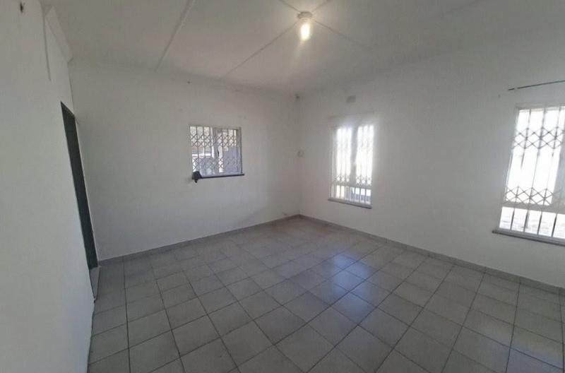 To Let 3 Bedroom Property for Rent in Overport KwaZulu-Natal