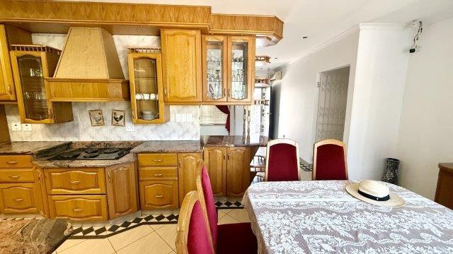 6 Bedroom Property for Sale in Malvern KwaZulu-Natal