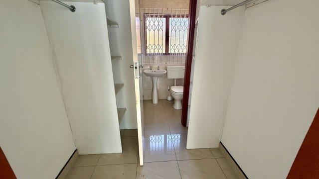 6 Bedroom Property for Sale in Malvern KwaZulu-Natal