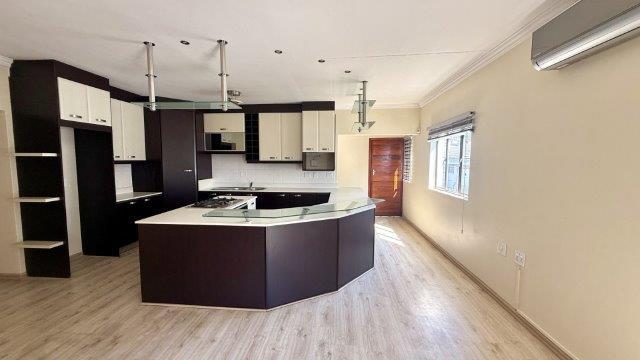 6 Bedroom Property for Sale in Malvern KwaZulu-Natal