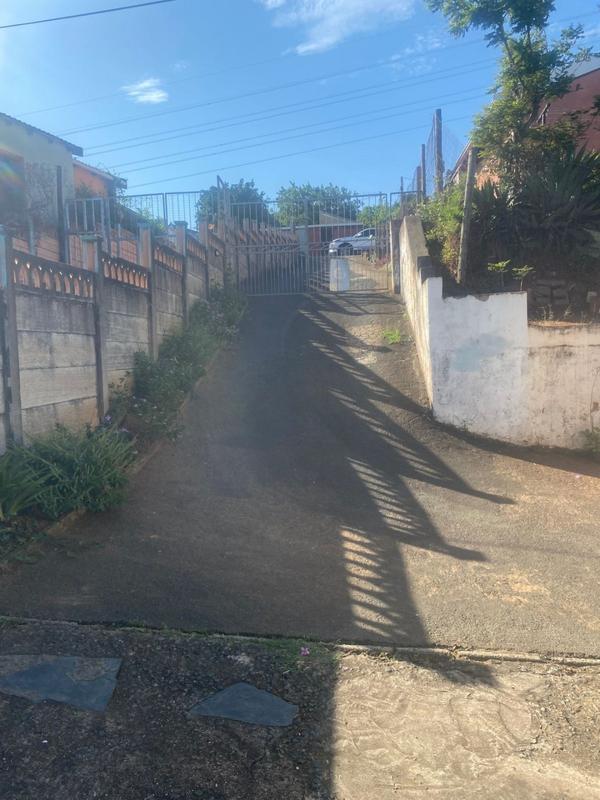 4 Bedroom Property for Sale in Hillgrove KwaZulu-Natal