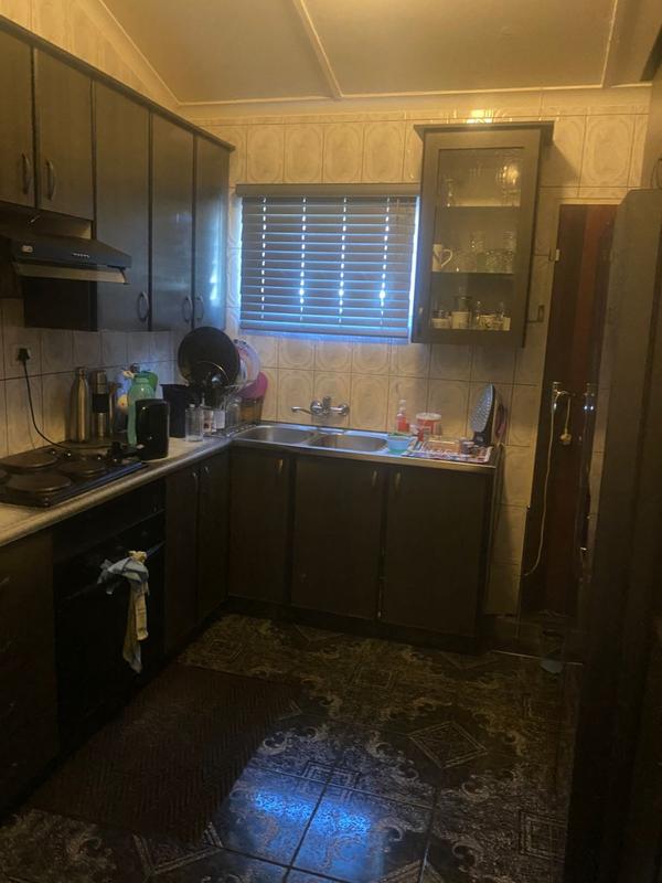 4 Bedroom Property for Sale in Hillgrove KwaZulu-Natal