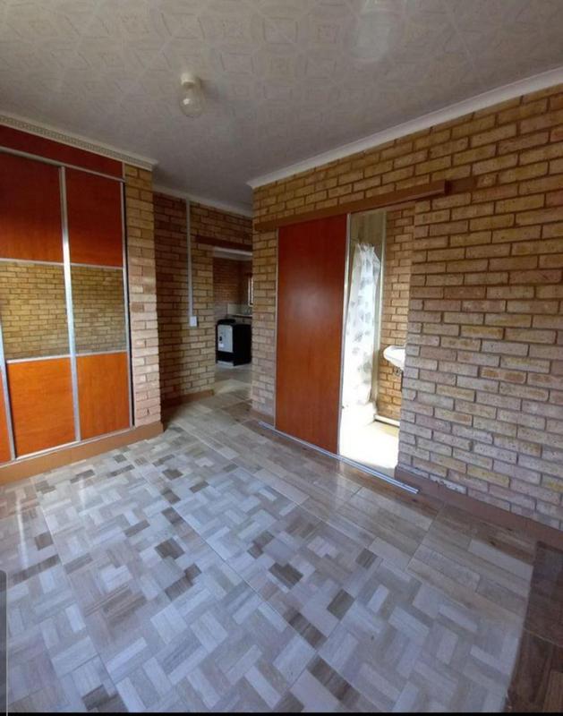 2 Bedroom Property for Sale in Bellair KwaZulu-Natal