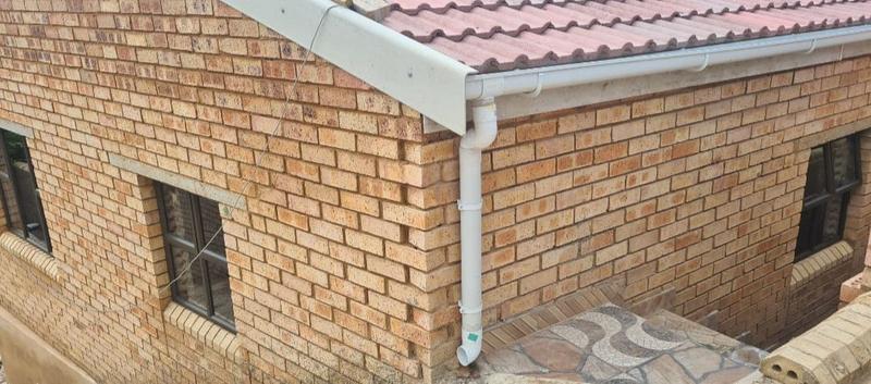 2 Bedroom Property for Sale in Bellair KwaZulu-Natal