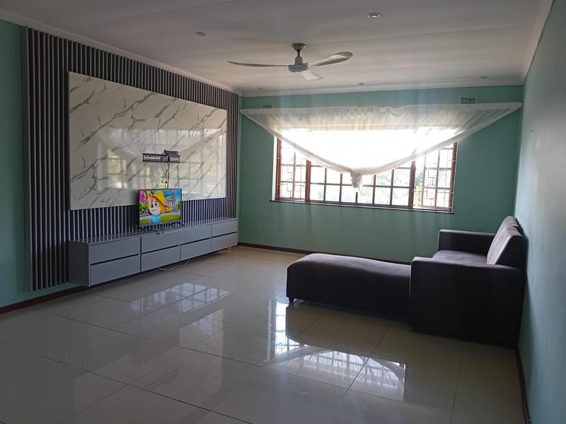 To Let 2 Bedroom Property for Rent in Umtentweni KwaZulu-Natal