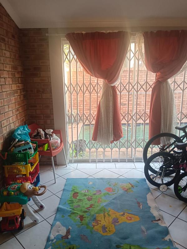 3 Bedroom Property for Sale in Meer En See KwaZulu-Natal