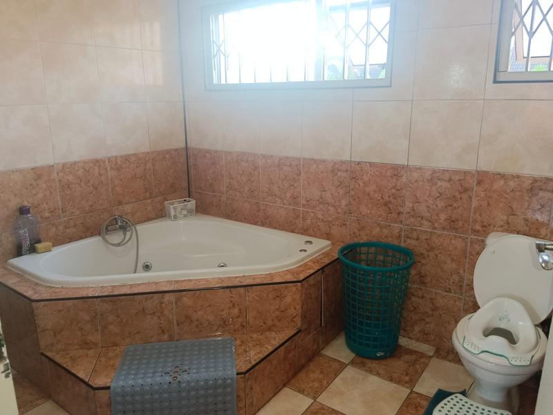 3 Bedroom Property for Sale in Meer En See KwaZulu-Natal