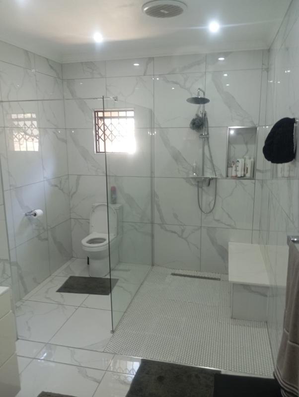 To Let 4 Bedroom Property for Rent in Kenville KwaZulu-Natal