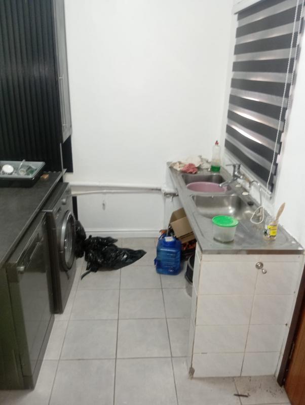 To Let 4 Bedroom Property for Rent in Kenville KwaZulu-Natal