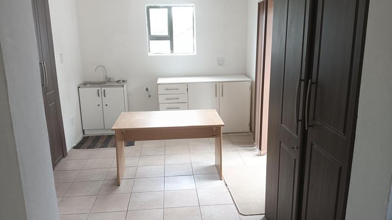 To Let 1 Bedroom Property for Rent in Pinelands KwaZulu-Natal