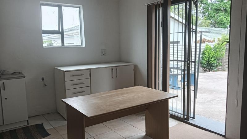 To Let 1 Bedroom Property for Rent in Pinelands KwaZulu-Natal