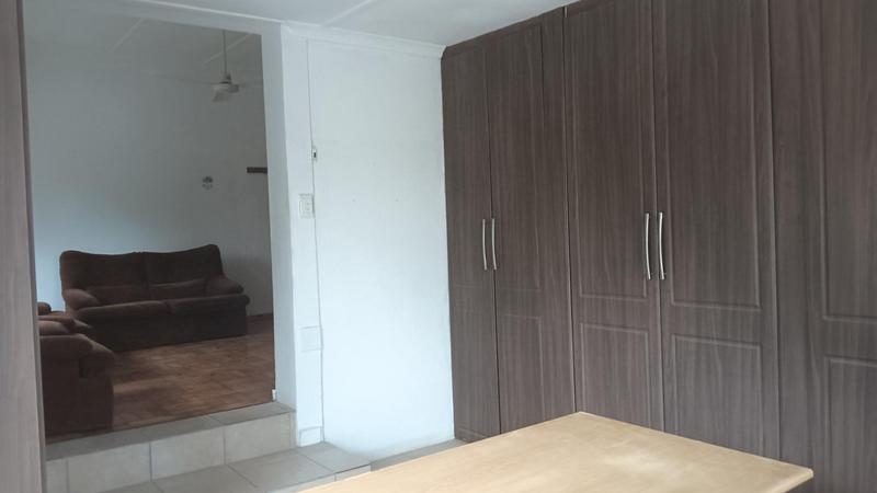 To Let 1 Bedroom Property for Rent in Pinelands KwaZulu-Natal