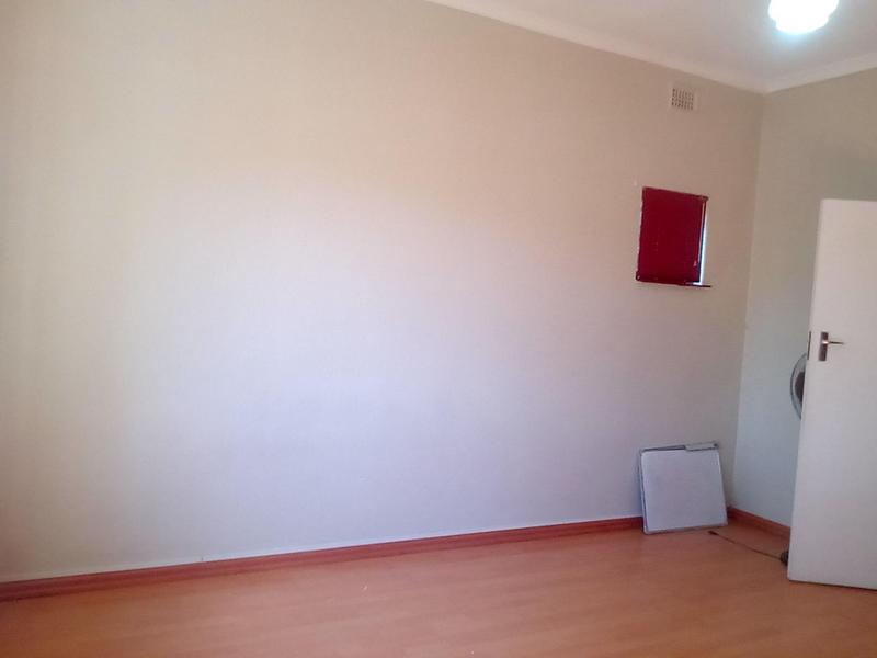 To Let 1 Bedroom Property for Rent in Pinetown KwaZulu-Natal
