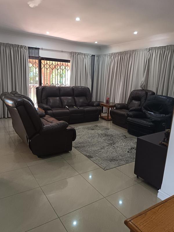 4 Bedroom Property for Sale in Effingham Heights KwaZulu-Natal