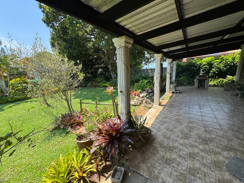 5 Bedroom Property for Sale in Port Edward KwaZulu-Natal