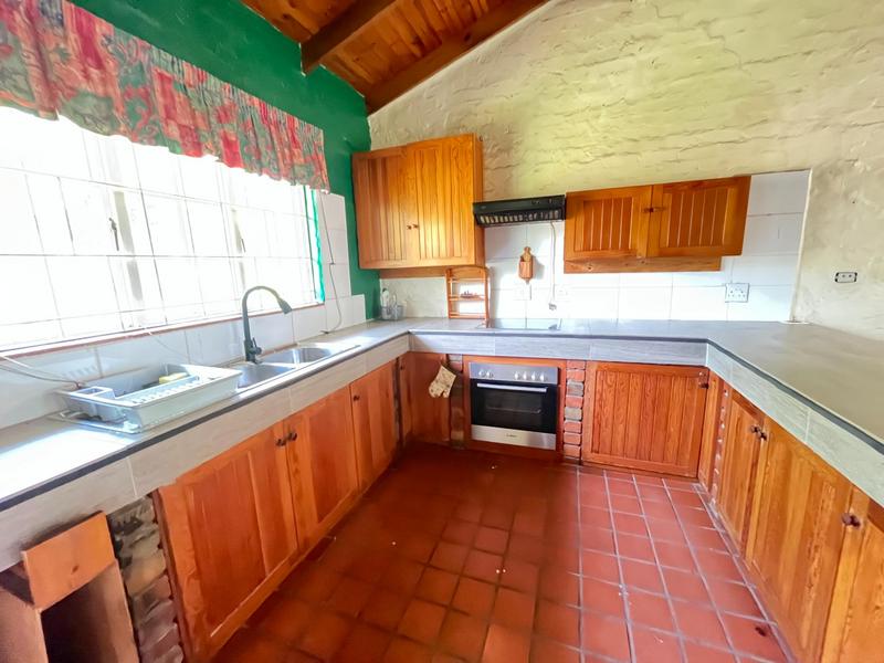 5 Bedroom Property for Sale in Port Edward KwaZulu-Natal