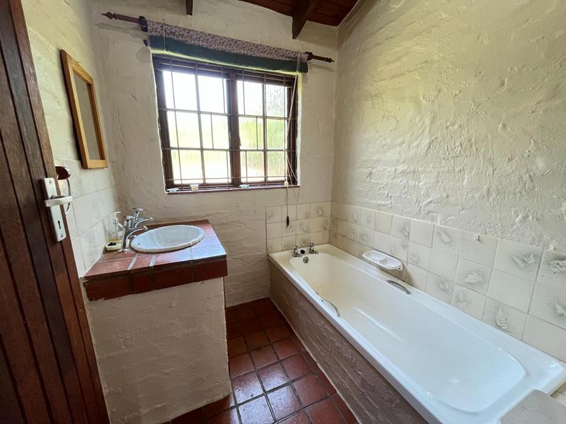 5 Bedroom Property for Sale in Port Edward KwaZulu-Natal