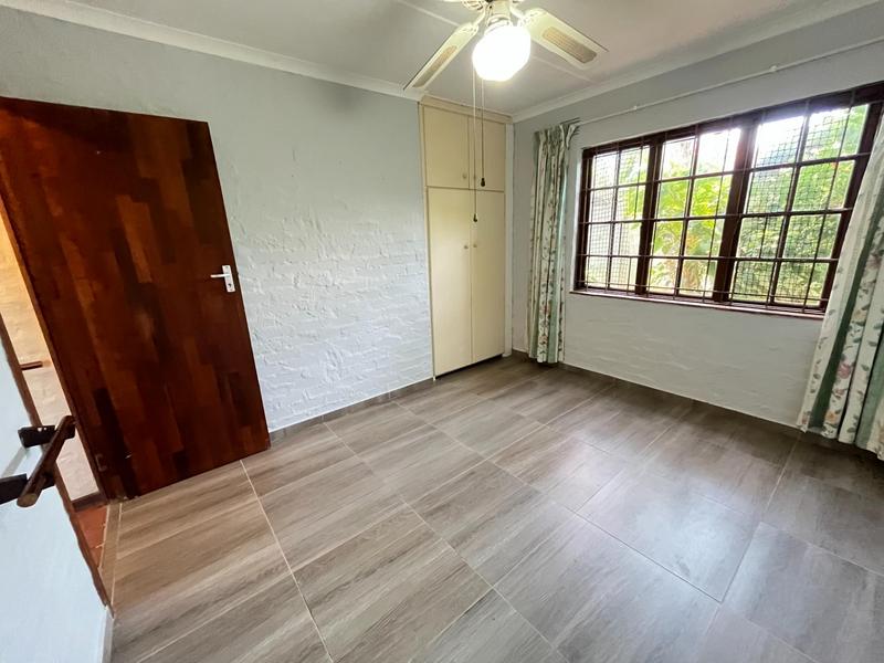 5 Bedroom Property for Sale in Port Edward KwaZulu-Natal