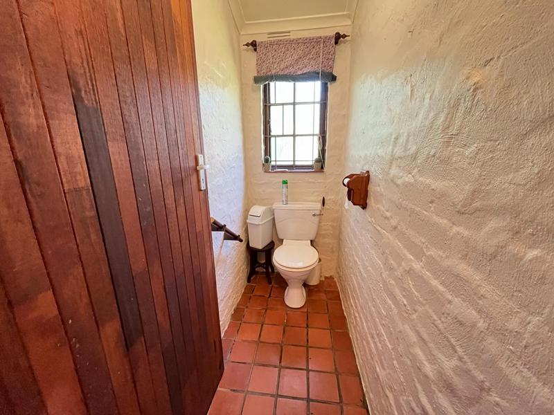 5 Bedroom Property for Sale in Port Edward KwaZulu-Natal