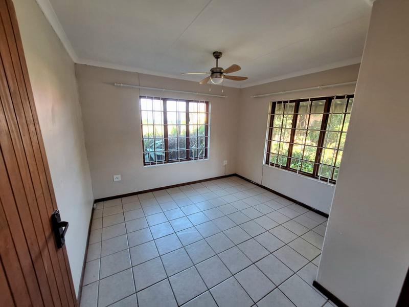 5 Bedroom Property for Sale in Port Edward KwaZulu-Natal