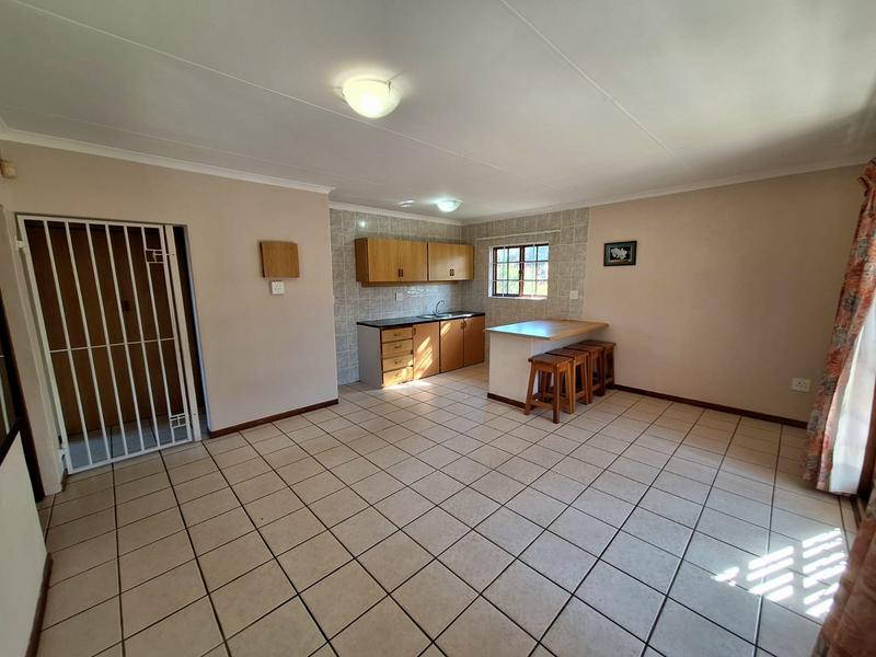 5 Bedroom Property for Sale in Port Edward KwaZulu-Natal