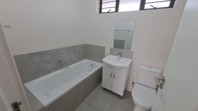 To Let 1 Bedroom Property for Rent in Bluff KwaZulu-Natal