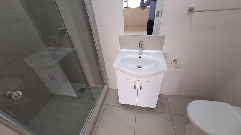To Let 1 Bedroom Property for Rent in Bluff KwaZulu-Natal