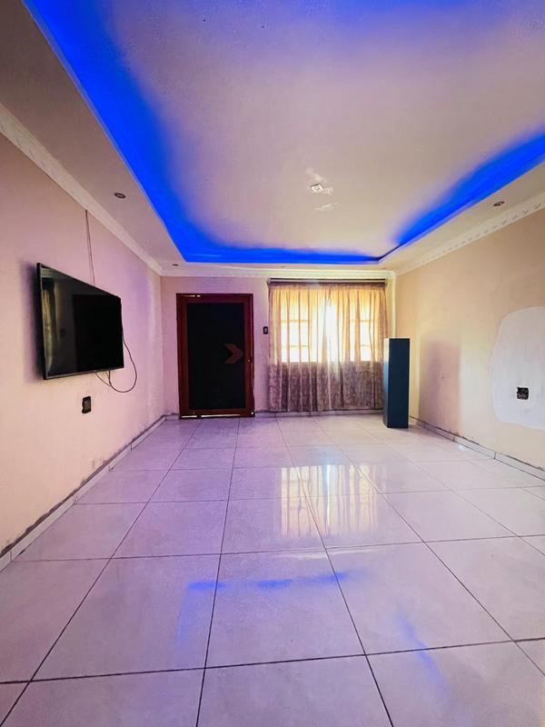 5 Bedroom Property for Sale in Adams Mission KwaZulu-Natal