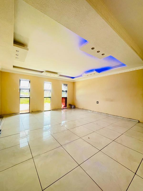 5 Bedroom Property for Sale in Adams Mission KwaZulu-Natal