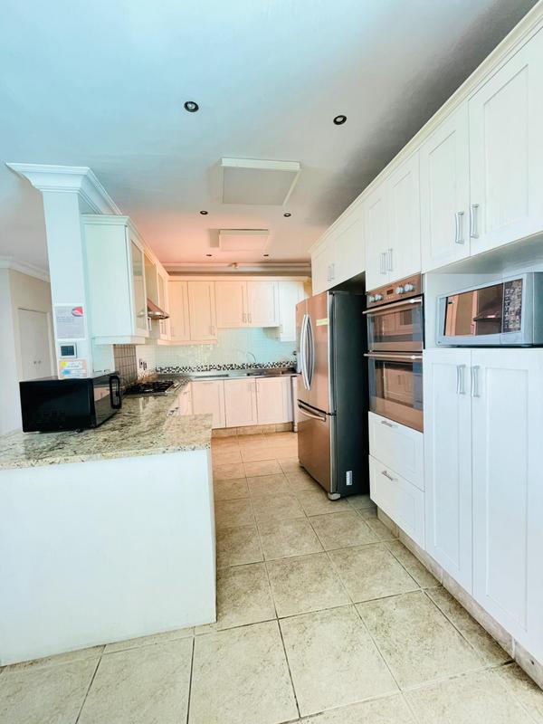 5 Bedroom Property for Sale in Umbilo KwaZulu-Natal