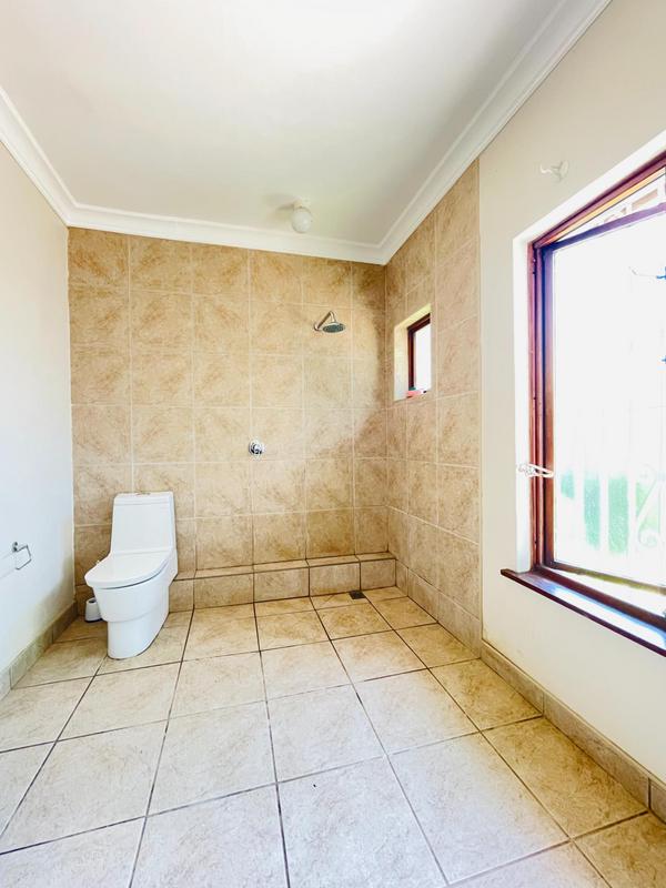 5 Bedroom Property for Sale in Umbilo KwaZulu-Natal
