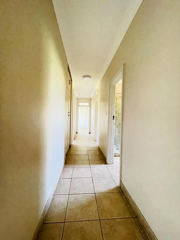 5 Bedroom Property for Sale in Umbilo KwaZulu-Natal