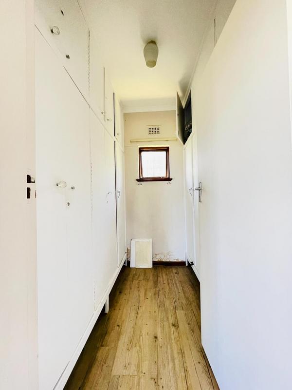 5 Bedroom Property for Sale in Umbilo KwaZulu-Natal