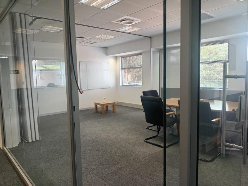 To Let Commercial Property for Rent in Dawncliffe KwaZulu-Natal