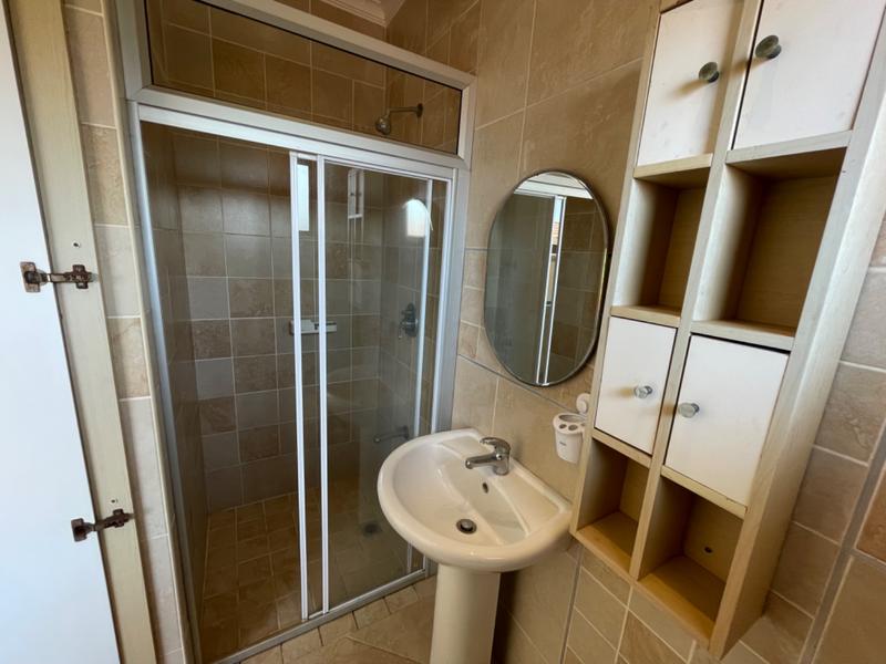 4 Bedroom Property for Sale in Izinga KwaZulu-Natal