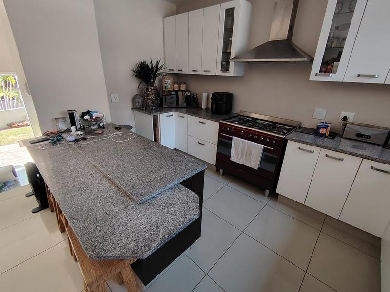 3 Bedroom Property for Sale in Umhlanga KwaZulu-Natal