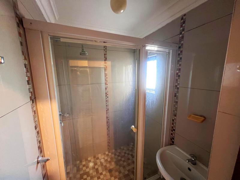 To Let 1 Bedroom Property for Rent in Lawrence Rocks KwaZulu-Natal