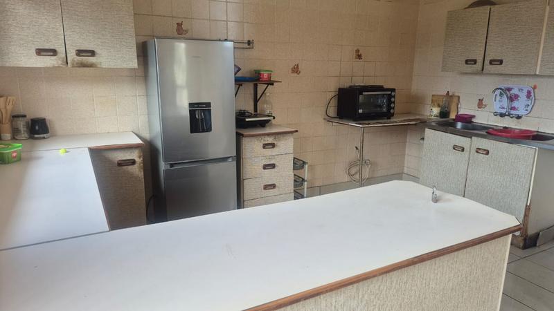 To Let 3 Bedroom Property for Rent in Umkomaas KwaZulu-Natal